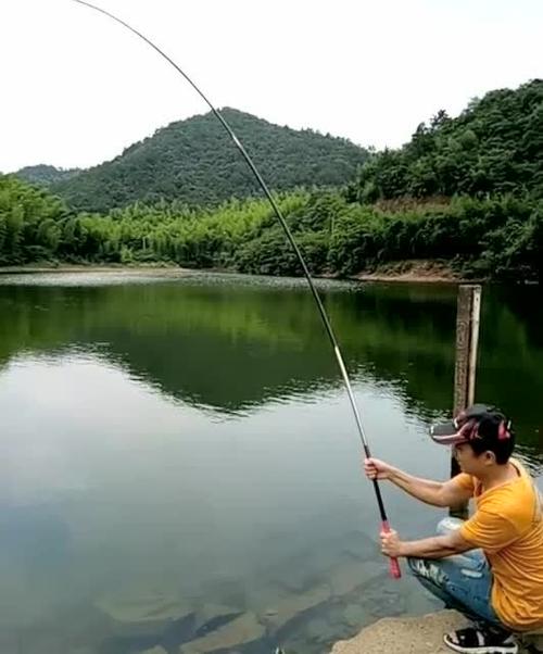 钓鱼人是如何钓鱼的呢视频？钓鱼人是如何钓鱼的呢视频教程？