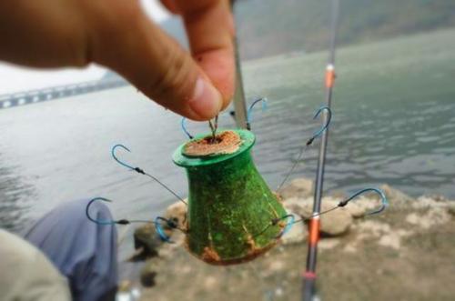 如何用钩子手机钓鱼，如何用钩子手机钓鱼呢？